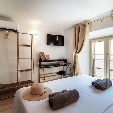 Vanity Flat - The House Of Travelers Apartment